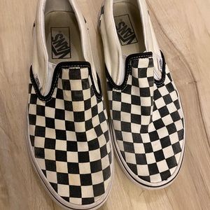 Black and white checkered Vans